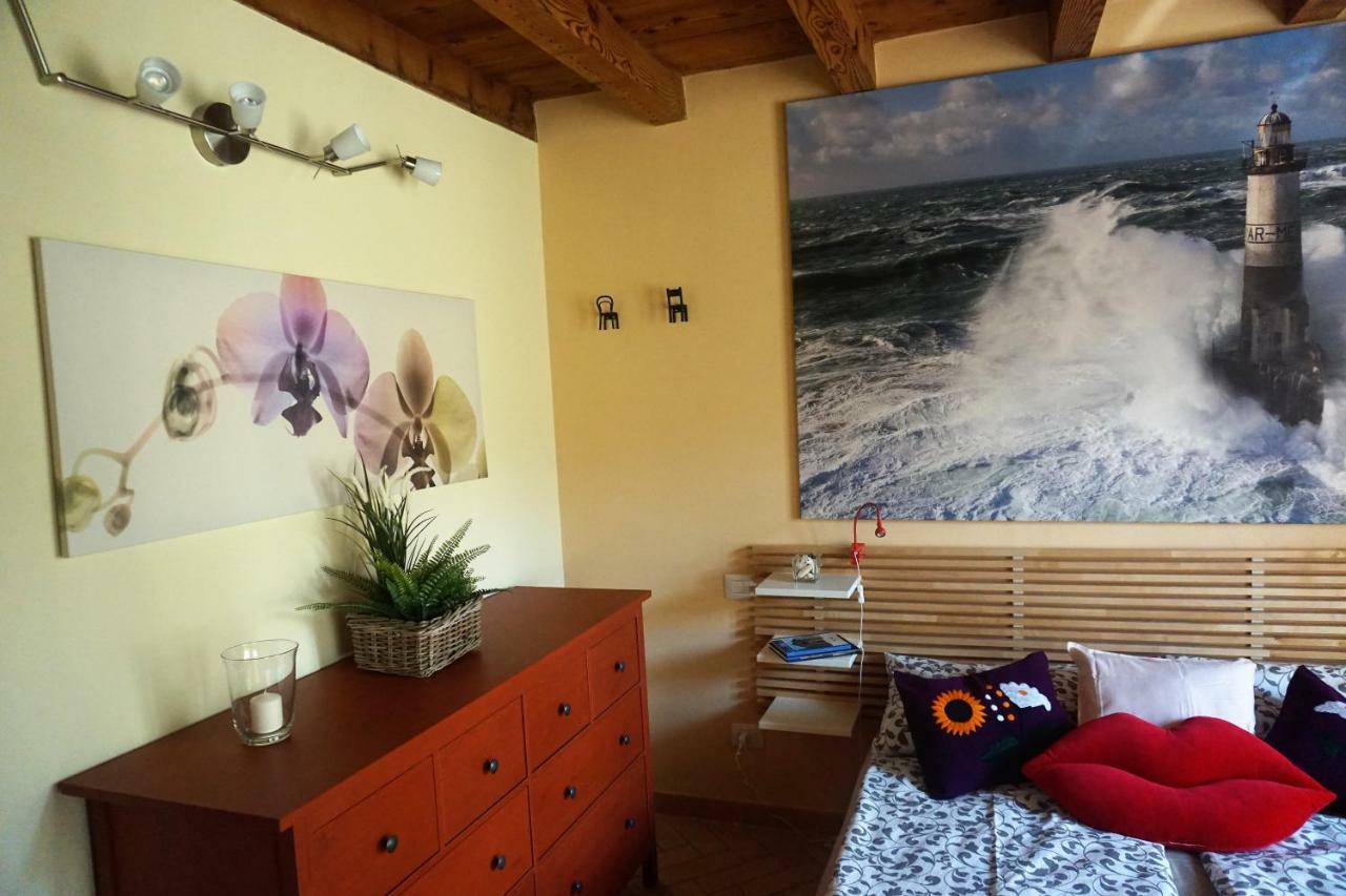 Ferienwohnung La Casa Di Edone Monzambano Exterior foto