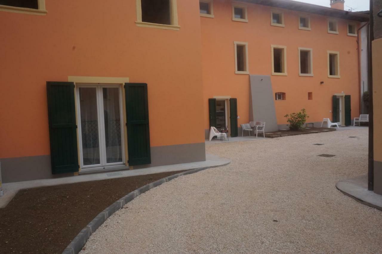 Ferienwohnung La Casa Di Edone Monzambano Exterior foto