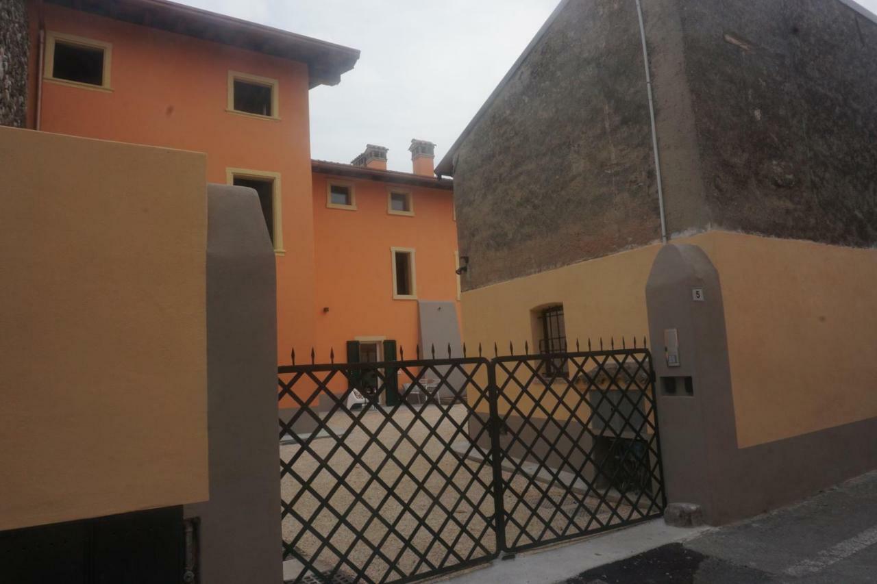 Ferienwohnung La Casa Di Edone Monzambano Exterior foto